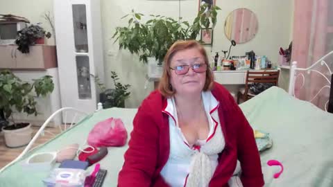 Snapshot of flowerlover8 chatting on September 2025 06:56:02 PM Flowerlower online show from September 2025 06:56:02 PM