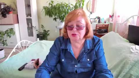 Snapshot of flowerlover8 chatting on September 2025 08:20:02 AM Flowerlower online show from September 2025 08:20:02 AM