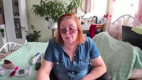 Snapshot of flowerlover8 chatting on October 2025 12:36:02 PM Flowerlower online show from October 2025 12:36:02 PM