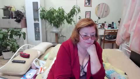 Snapshot of flowerlover8 chatting on October 2025 07:03:02 PM Flowerlower online show from October 2025 07:03:02 PM