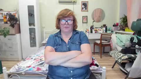 Snapshot of flowerlover8 chatting on December 2025 05:31:02 PM Flowerlower online show from December 2025 05:31:02 PM