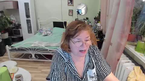 Snapshot of flowerlover8 chatting on January 2026 07:11:01 PM Flowerlower online show from January 2026 07:11:01 PM