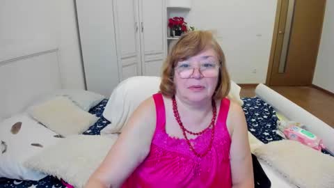 Snapshot of flowerlover8 chatting on February 2026 03:48:01 AM Flowerlower online show from February 2026 03:48:01 AM