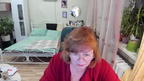 Snapshot of flowerlover8 chatting on February 2026 06:25:01 PM Flowerlower online show from February 2026 06:25:01 PM