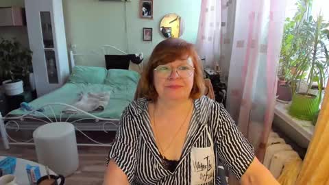 Snapshot of flowerlover8 chatting on February 2026 06:51:02 AM Flowerlower online show from February 2026 06:51:02 AM