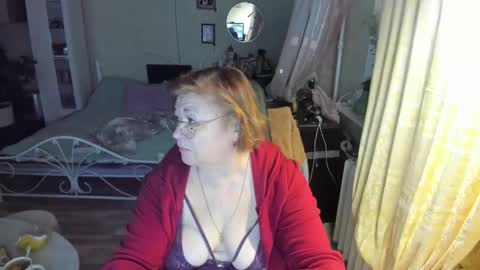 Snapshot of flowerlover8 chatting on February 2026 01:18:02 AM Flowerlower online show from February 2026 01:18:02 AM