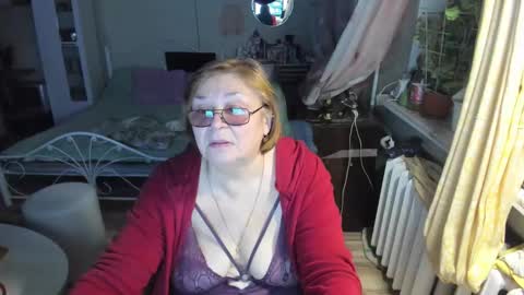 Snapshot of flowerlover8 chatting on March 2026 03:52:02 AM Flowerlower online show from March 2026 03:52:02 AM