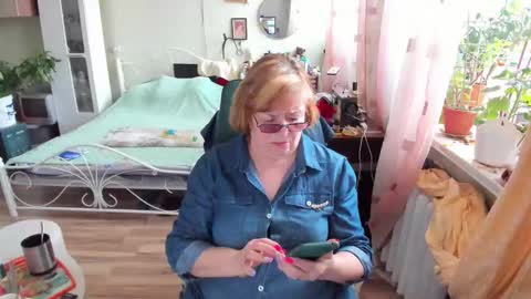 Snapshot of flowerlover8 chatting on March 2026 07:11:02 AM Flowerlower online show from March 2026 07:11:02 AM