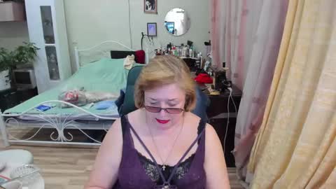 Snapshot of flowerlover8 chatting on March 2026 07:28:02 PM Flowerlower online show from March 2026 07:28:02 PM