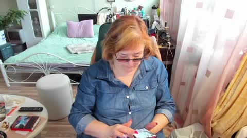 Snapshot of flowerlover8 chatting on April 2026 07:31:01 AM Flowerlower online show from April 2026 07:31:01 AM