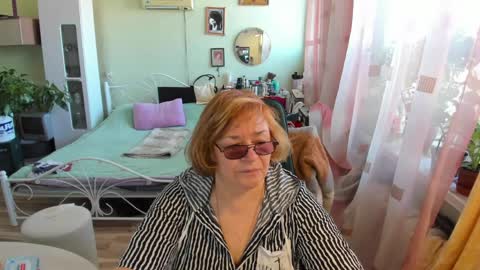 Snapshot of flowerlover8 chatting on April 2026 06:41:02 AM Flowerlower online show from April 2026 06:41:02 AM