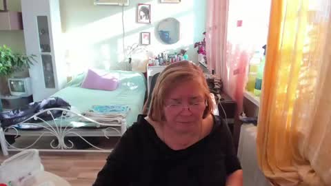 Flowerlower online show from May 2026 03:17:01 PM