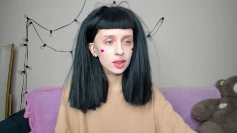 Snapshot of flowerofsin2001 chatting on October 2025 02:45:02 PM Flower online show from October 2025 02:45:02 PM