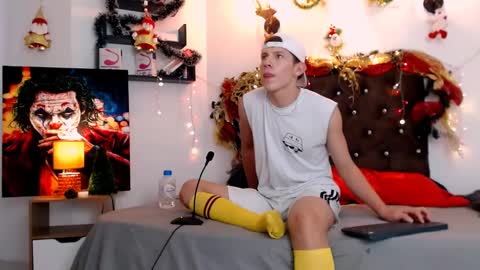 flowers109 online show from December 2024 09:45:02 PM