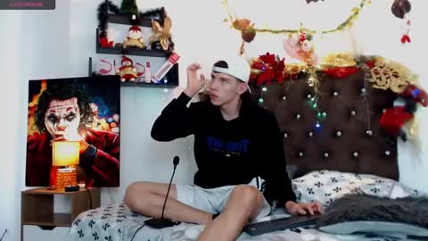 flowers109 online show from January 2025 09:50:02 PM