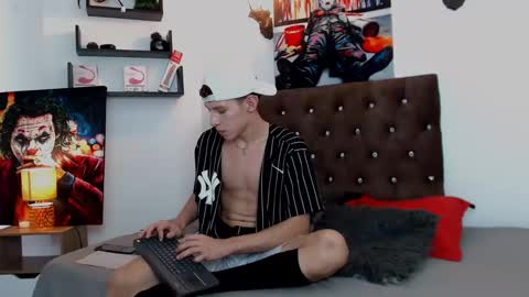 flowers109 online show from January 2025 08:46:02 PM