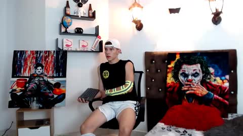 flowers109 online show from February 2025 10:25:01 PM