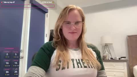 Snapshot of flowingpeach chatting on February 2026 07:57:02 PM flowingpeach online show from February 2026 07:57:02 PM