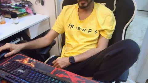 Snapshot of flowthefun chatting on June 2026 11:46:02 AM flowthefun online show from June 2026 11:46:02 AM