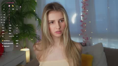 Adeline online show from December 2024 09:44:02 AM