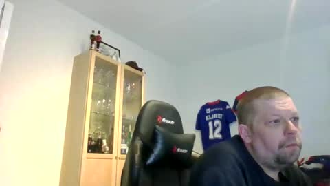 Snapshot of fluffy_espen chatting on March 2026 06:24:02 AM fluffy_espen online show from March 2026 06:24:02 AM