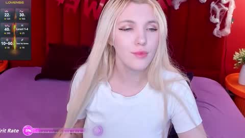 Monica online show from October 2025 01:28:01 AM