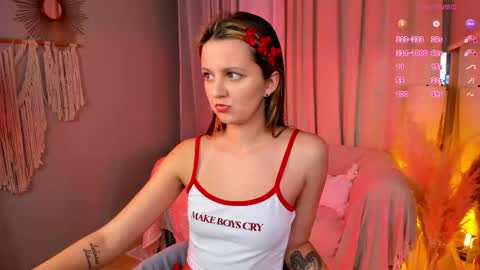 LilLisa online show from November 2025 03:45:01 PM