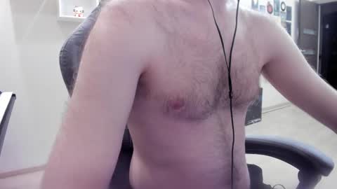 fluffycat  online show from March 2025 03:59:01 PM