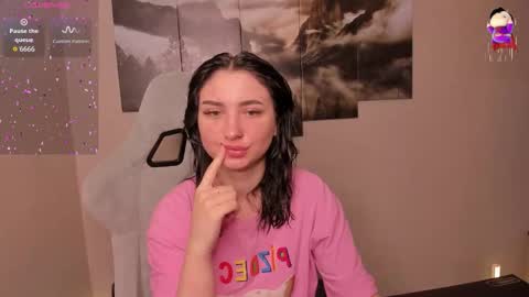 Lina online show from March 2026 01:41:02 AM