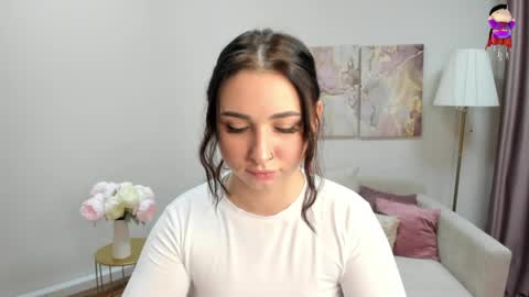 Lina online show from May 2026 12:17:01 AM