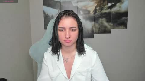 Lina online show from May 2026 12:51:01 AM