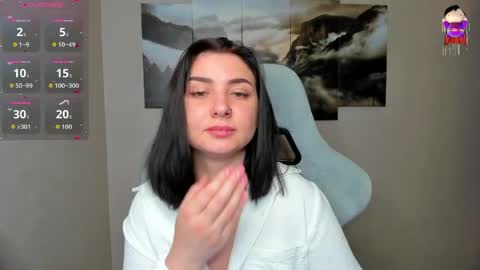 Lina online show from May 2026 01:12:01 AM