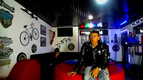 flyckers online show from May 2026 12:02:02 PM