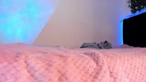 lia online show from March 2025 08:56:01 PM