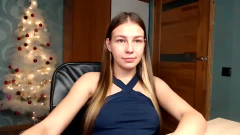 Snapshot of fofhcf chatting on December 2024 03:30:01 AM Molli Ready for any play with you. Hottest show in pvt Help a student earn big tokens online show from December 2024 03:30:01 AM