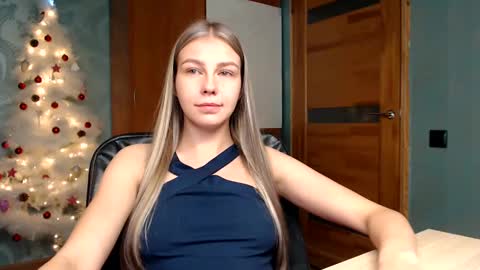 Snapshot of fofhcf chatting on December 2024 03:15:02 AM Molli Ready for any play with you. Hottest show in pvt Help a student earn big tokens online show from December 2024 03:15:02 AM