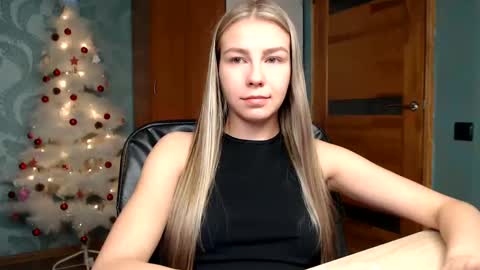 Snapshot of fofhcf chatting on December 2024 02:01:01 AM Molli Ready for any play with you. Hottest show in pvt Help a student earn big tokens online show from December 2024 02:01:01 AM
