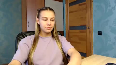 Snapshot of fofhcf chatting on February 2025 10:08:02 AM Molli Ready for any play with you. Hottest show in pvt Help a student earn big tokens online show from February 2025 10:08:02 AM