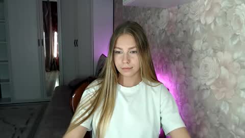Snapshot of fofhcf chatting on October 2025 01:54:02 PM Molli Ready for any play with you. Hottest show in pvt Help a student earn big tokens online show from October 2025 01:54:02 PM