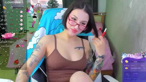 Snapshot of folinskaayaa chatting on January 2026 03:45:01 AM folinskaayaa online show from January 2026 03:45:01 AM