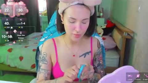Snapshot of folinskaayaa chatting on June 2026 02:45:02 AM folinskaayaa online show from June 2026 02:45:02 AM