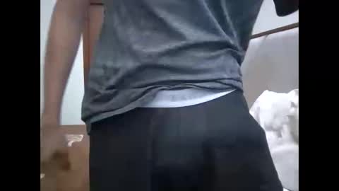 fonzi_flores online show from October 2025 08:45:02 AM