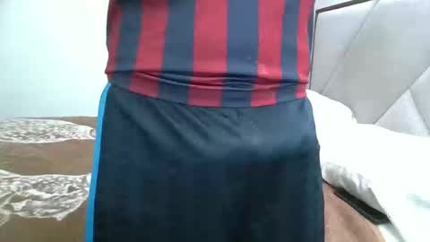 fonzi_flores online show from October 2025 09:32:01 AM