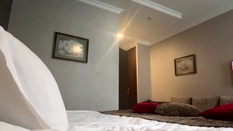 Snapshot of forbiddennvelvet chatting on October 2025 09:17:01 AM forbiddennvelvet online show from October 2025 09:17:01 AM