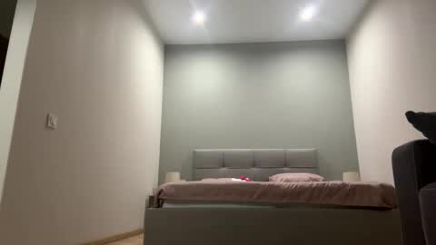 Snapshot of forbiddennvelvet chatting on November 2025 04:39:01 PM forbiddennvelvet online show from November 2025 04:39:01 PM