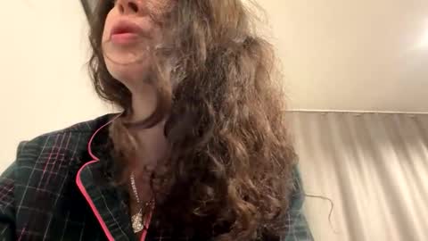 Snapshot of forbiddennvelvet chatting on February 2026 01:26:01 AM forbiddennvelvet online show from February 2026 01:26:01 AM