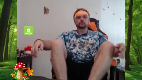 Snapshot of forest_brat chatting on January 2025 10:23:01 PM forest brat online show from January 2025 10:23:01 PM