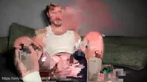 Snapshot of forestcliff chatting on April 2026 11:54:02 PM Forest online show from April 2026 11:54:02 PM