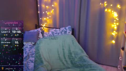 Julia online show from December 2024 01:08:01 AM