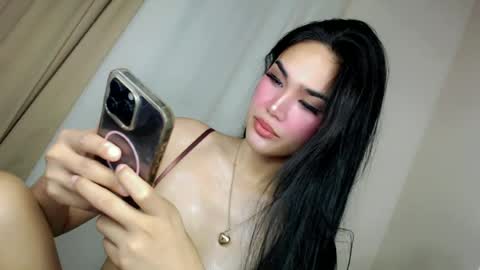 Snapshot of forget_me_not69 chatting on June 2026 04:10:01 AM KHATRINA STACIE MARIE online show from June 2026 04:10:01 AM